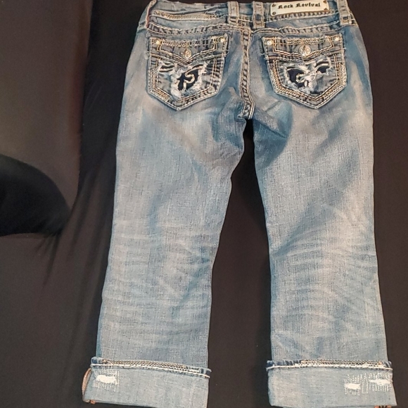 Rock Revival Capris - Picture 6 of 6